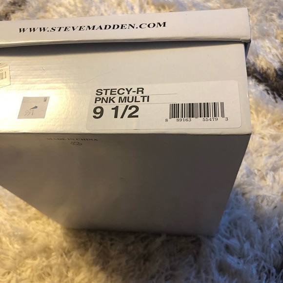 Steve Madden women’s Stecy Rhinstone  Sandals - Picture 1 of 5